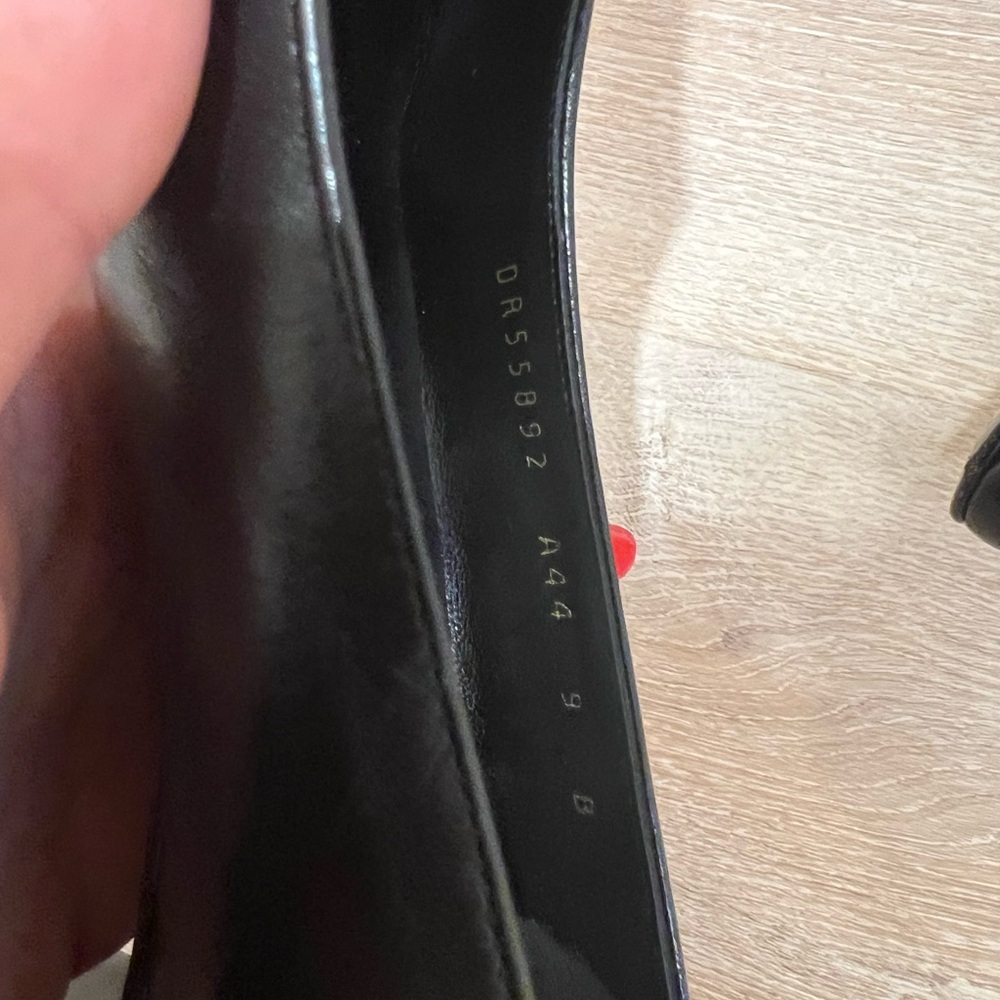 Salvatore Ferragamo Black Leather Heels - Picture 6 of 6